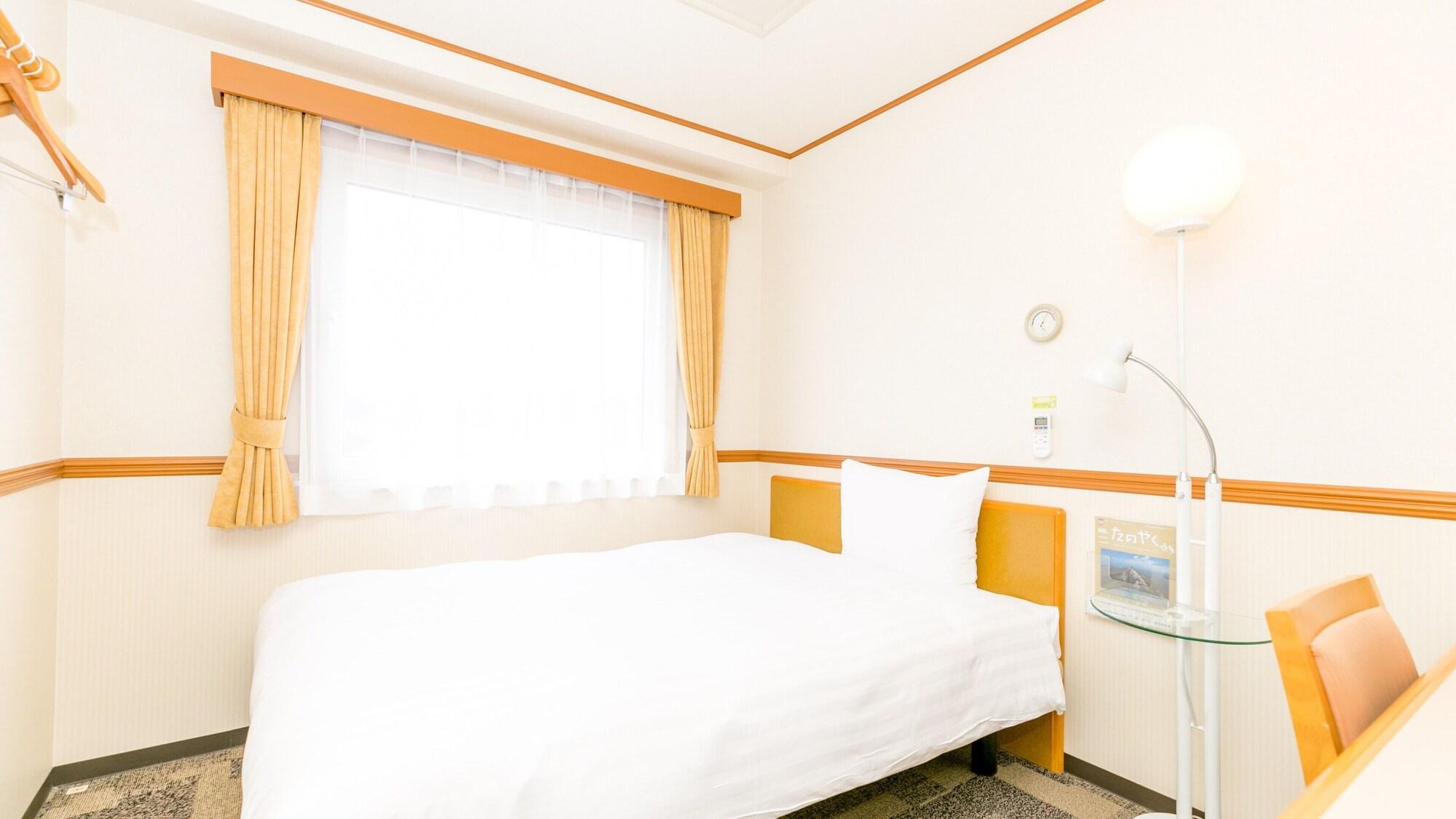 Toyoko Inn Shin-Osaka-Eki Higashi-Guchi Exteriör bild
