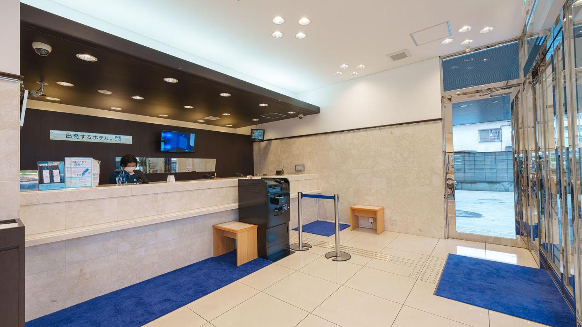 Toyoko Inn Shin-Osaka-Eki Higashi-Guchi Exteriör bild