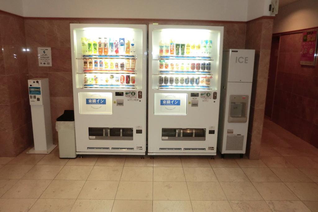 Toyoko Inn Shin-Osaka-Eki Higashi-Guchi Exteriör bild